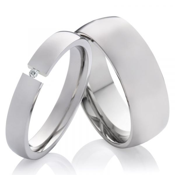 Preview: Partnerringe LUC31 mit Diamant und Gravur