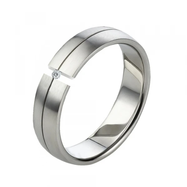 Edelstahlring LUC47 mit Diamant und Gravur