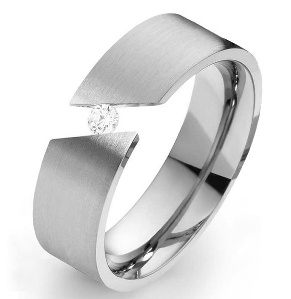 Preview: Eleganter Edelstahlring E013 mit Zirkonia und Gravur