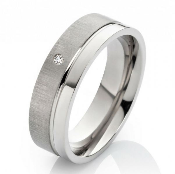 Preview: Edelstahlring MOR17 mit Zirkonia oder Diamant und Gravur