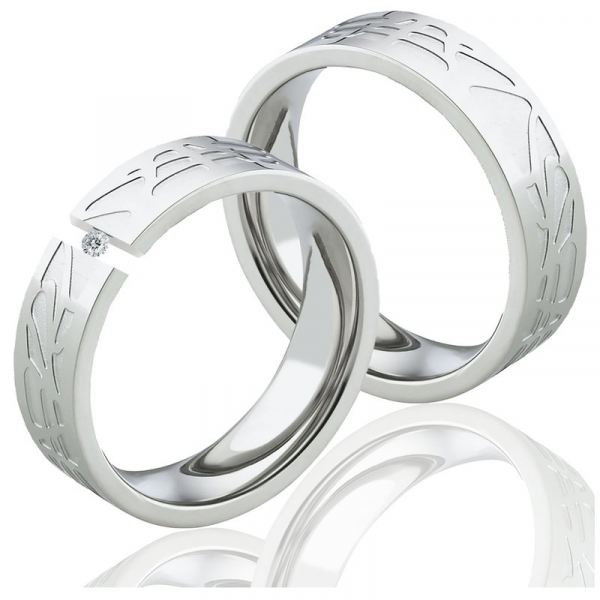 Preview: Edelstahlringe LUC50 mit Diamant und Etui