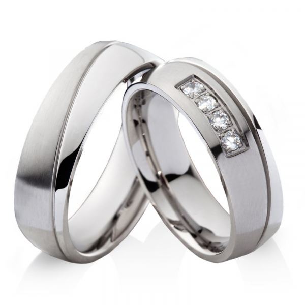 Preview: Edelstahlringe E142 mit Zirkonias und Gravur