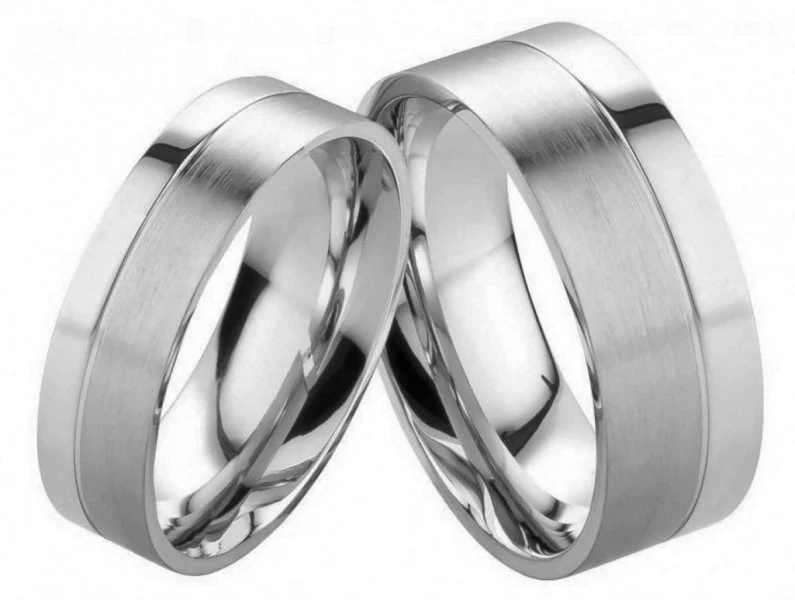 Edelstahlringe E176 ohne Stein mit Gravur