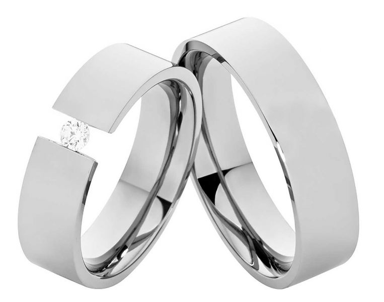 Preview: Bezaubernde Edelstahlringe E307 mit Zirkonia und Gravur