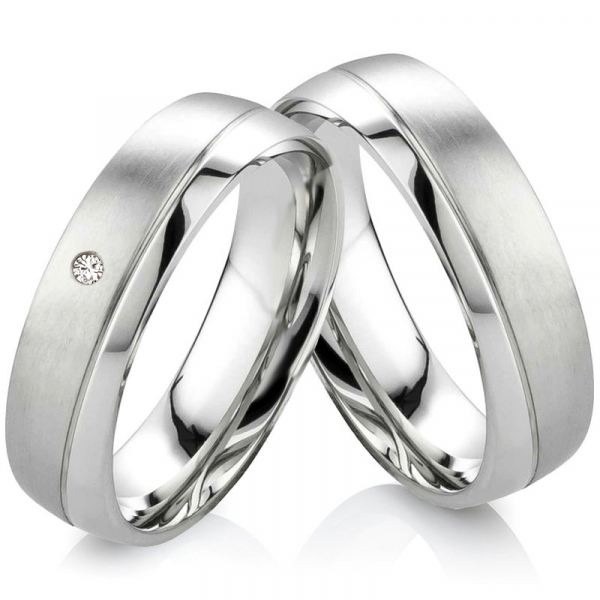 Preview: Edelstahlringe MOR13 mit Zirkonia - Diamant - Gravur