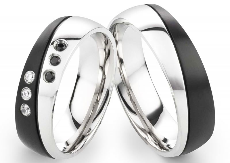 Edelstahlringe E023 mit Zirkonia und Gravur