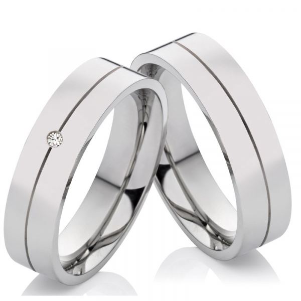 Preview: Edelstahlringe MOR9 mit Zirkonia oder Diamant und Gravur