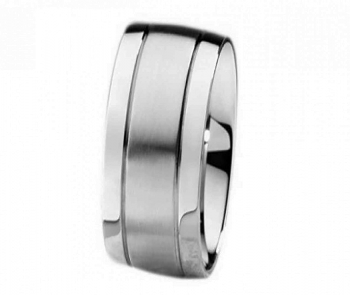 12mm breiter Herrenring E044 ohne Stein mit Gravur
