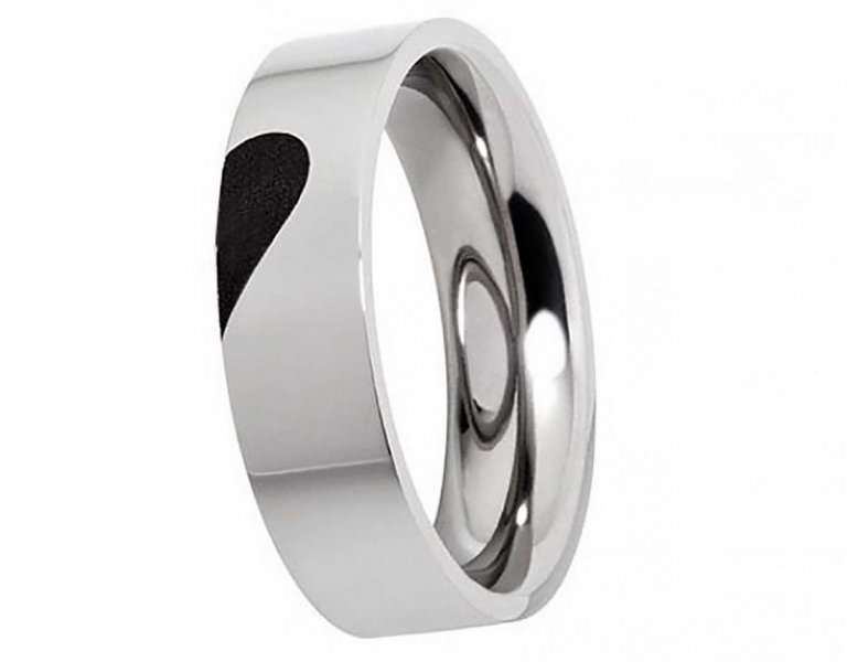 Preview: Herrenring mit Herz E124 ohne Stein mit Gravur