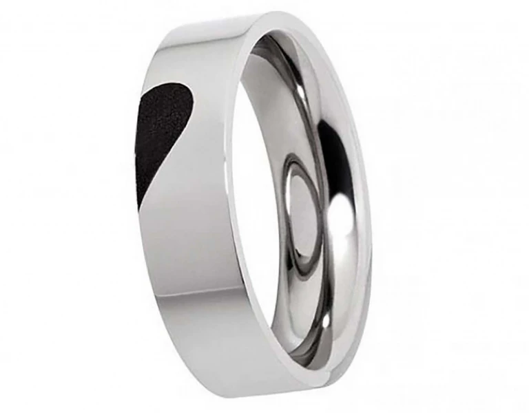 Herrenring mit Herz E124 ohne Stein mit Gravur