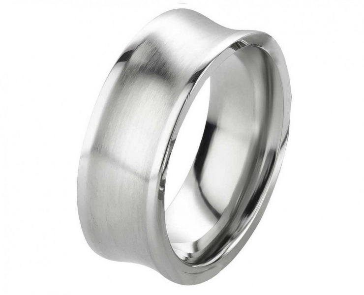 Preview: Fabelhafter Herrenring E143 mit Etui und Gravur