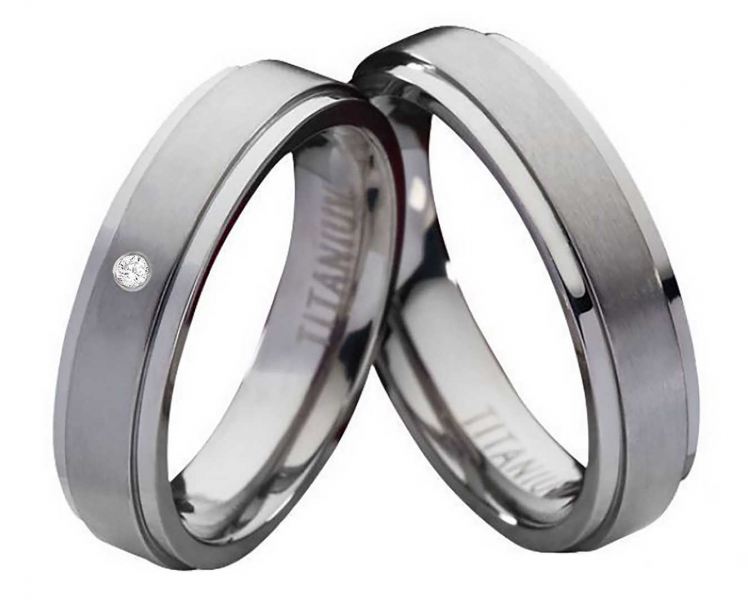 Preview: Partnerringe mit Zirkonia oder Diamant PT040 Titan