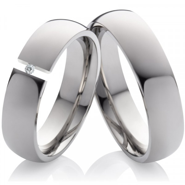 Trauringe aus Titanringe mit Stein LUC62