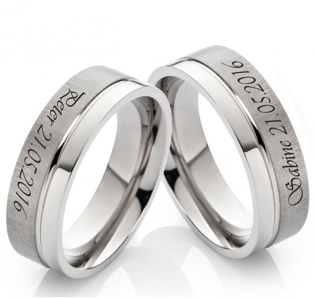 Preview: Liebevolle Botschaft auf Titanringen T084