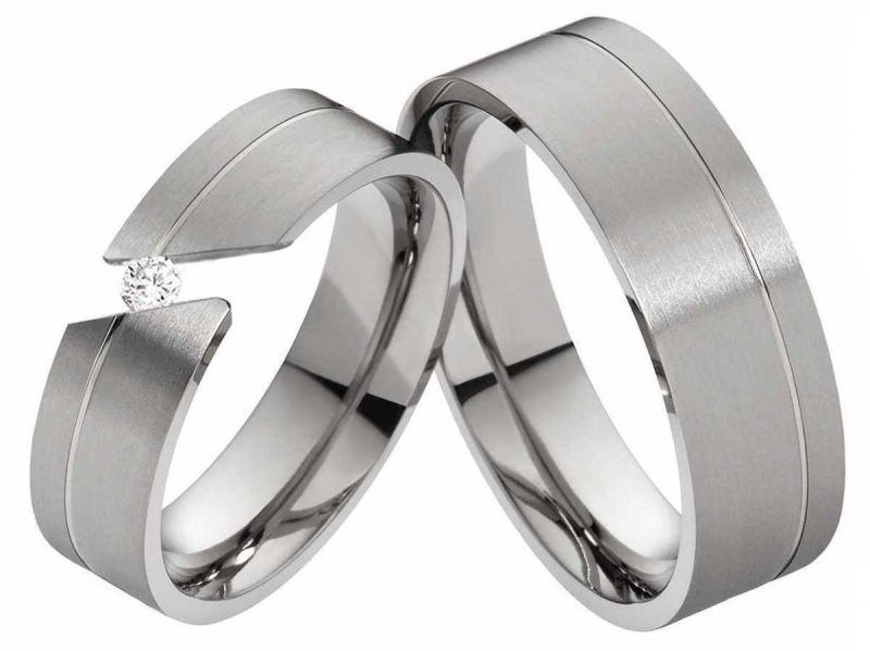 Preview: Titan Ringe mit Stein T021 mit Zirkonia