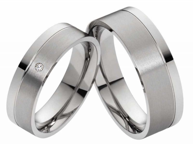 Preview: Markante 6mm oder 8mm breite Titanringe T082