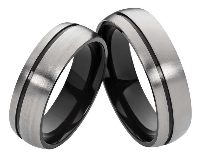 Preview: Mattierte und beschichtete Titanringe T154