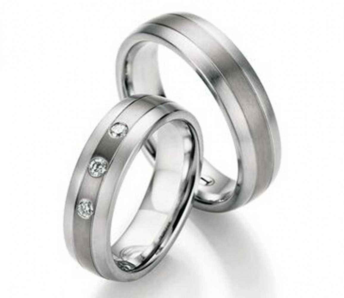 Trauringe aus Edelstahl und Titan 68/06030+68/06030 mit Diamanten Trauringe aus Edelstahl und Titan 68/06030+68/06030 mit Diamanten