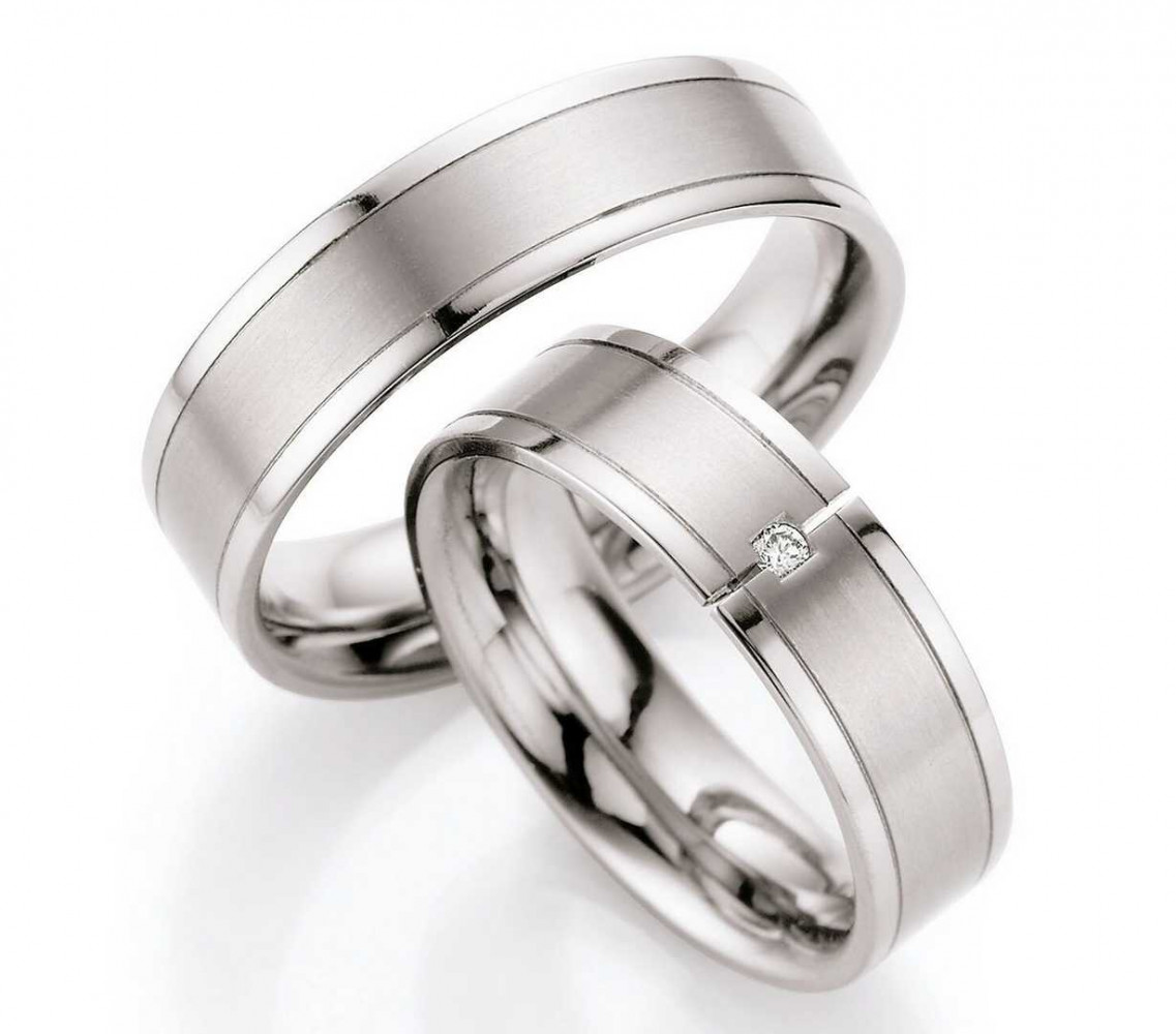 Trauringe aus Titan 77/07150+77/07150 mit Diamanten Trauringe aus Titan 77/07150+77/07150 mit Diamanten