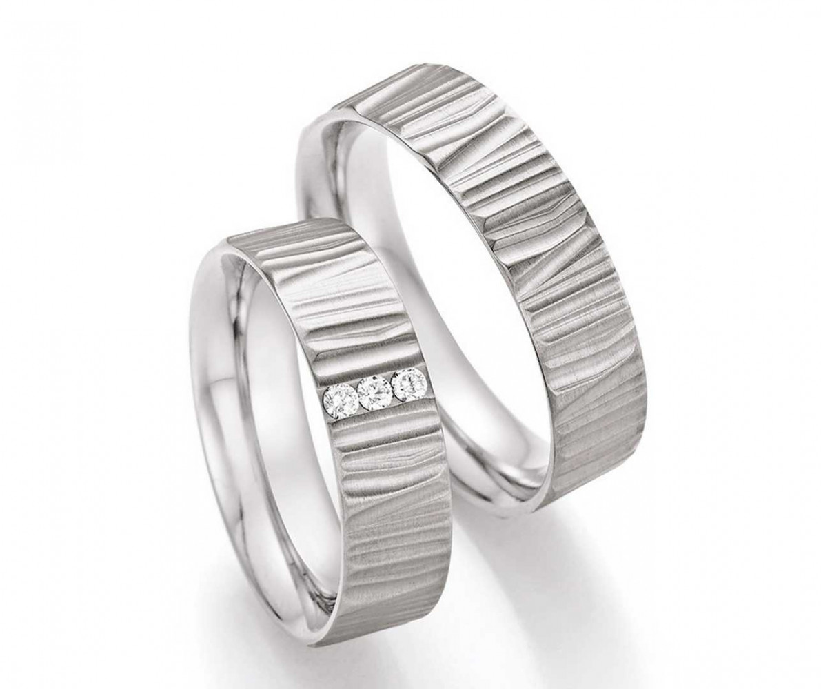 Trauringe aus Titan 77-21010+77-21020 mit Diamanten Trauringe aus Titan 77-21010+77-21020 mit Diamanten