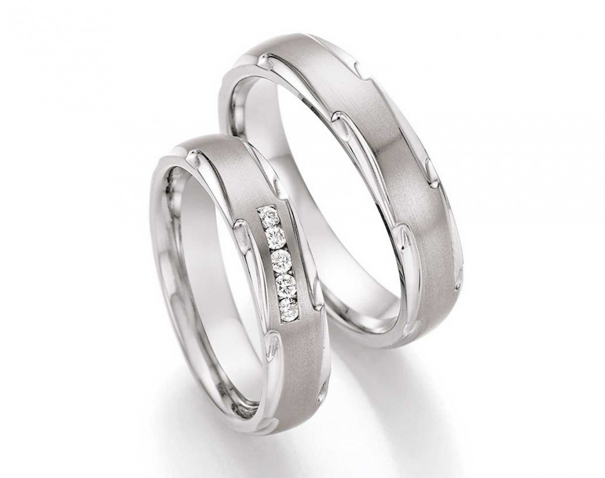 Trauringe aus Titan 77-21070+77-21080 mit Diamanten Trauringe aus Titan 77-21070+77-21080 mit Diamanten