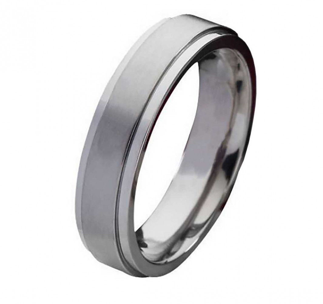 Schmale Titanringe T040 mit Zirkonia oder Diamant