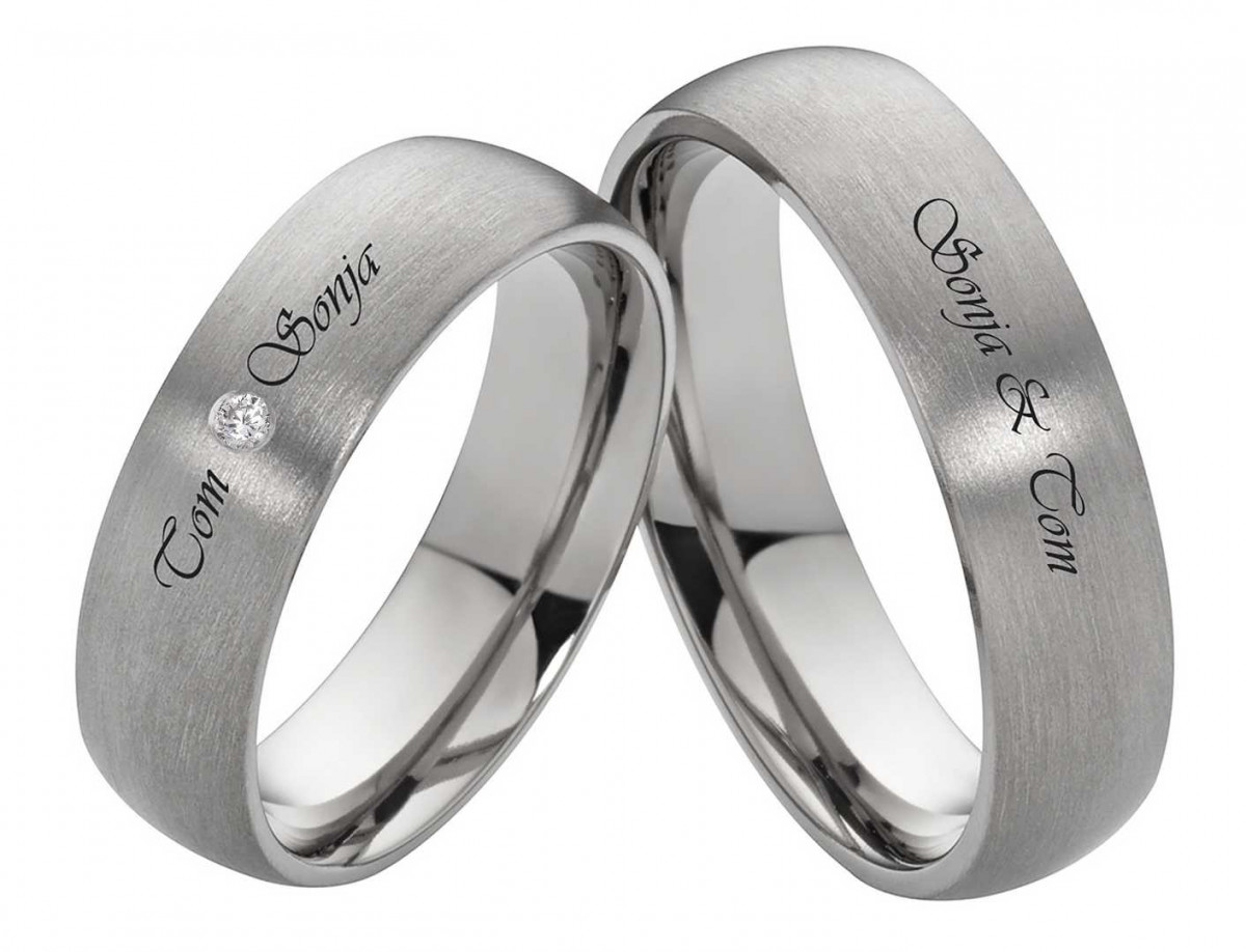 Partnerringe Titanringe PT085 mit Zirkonia und Außengravur Partnerringe Titanringe PT085 mit Zirkonia und Außengravur