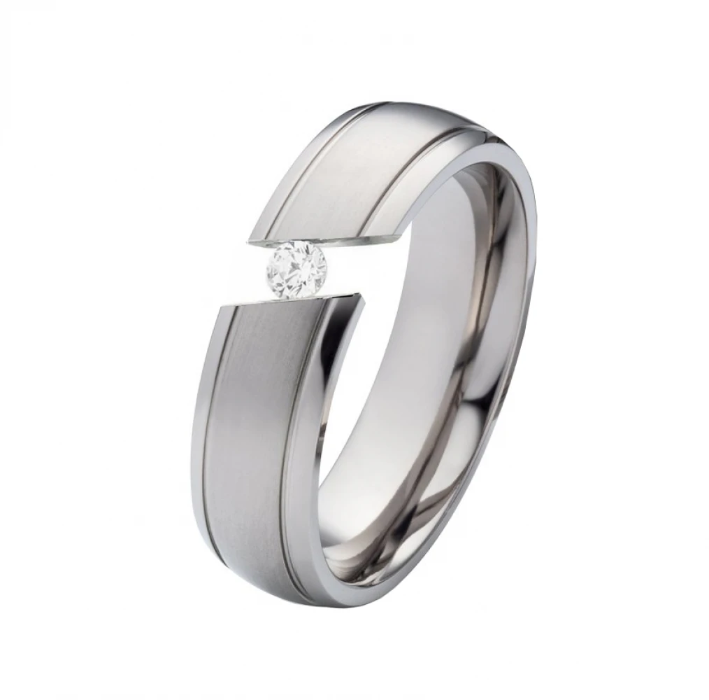 Titanringe mit eingespanntem Zirkonia T090 Titanringe mit eingespanntem Zirkonia T090