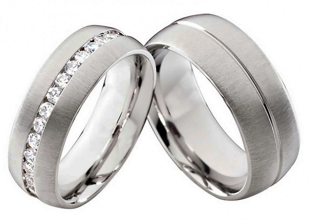 Partnerringe Edelstahlringe E158 mit Zirkonias und Gravur