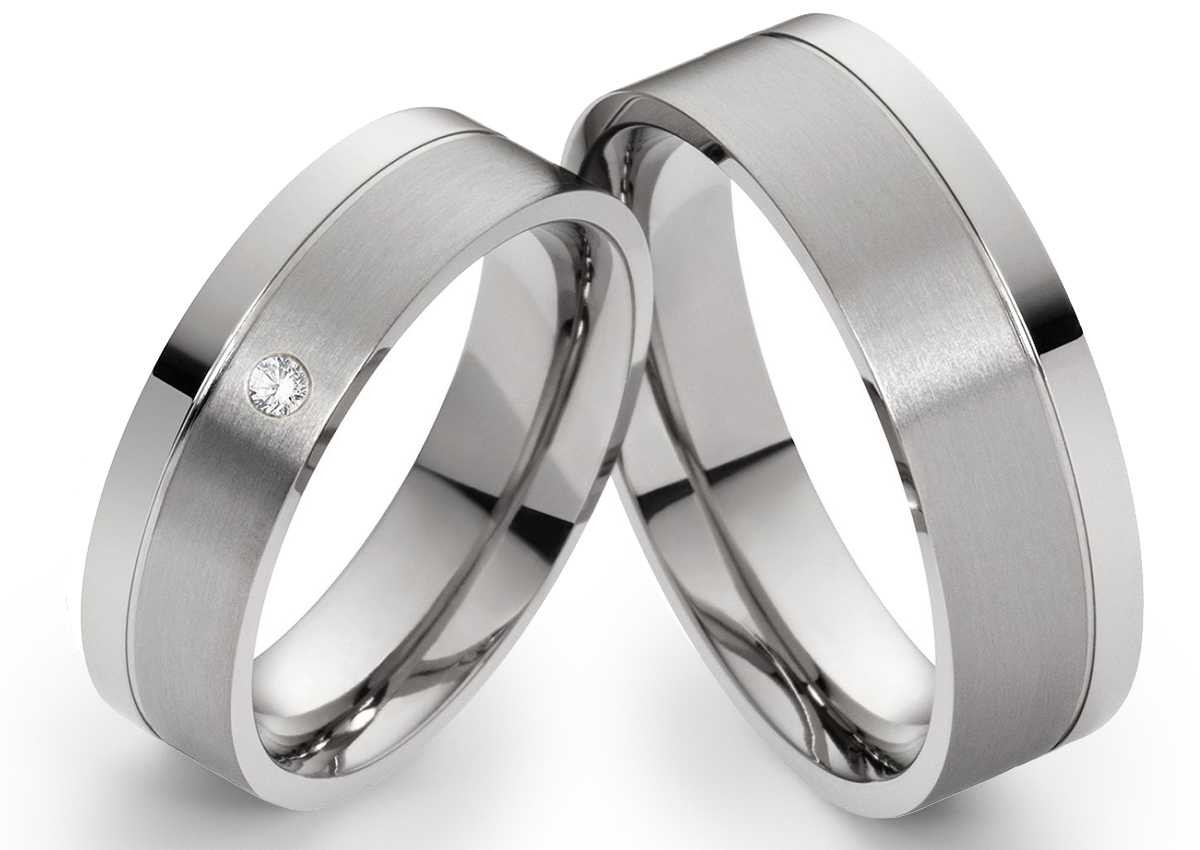 Edelstahlringe E029 mit Zirkonia oder Diamant und Gravur Edelstahlringe E029 mit Zirkonia oder Diamant und Gravur
