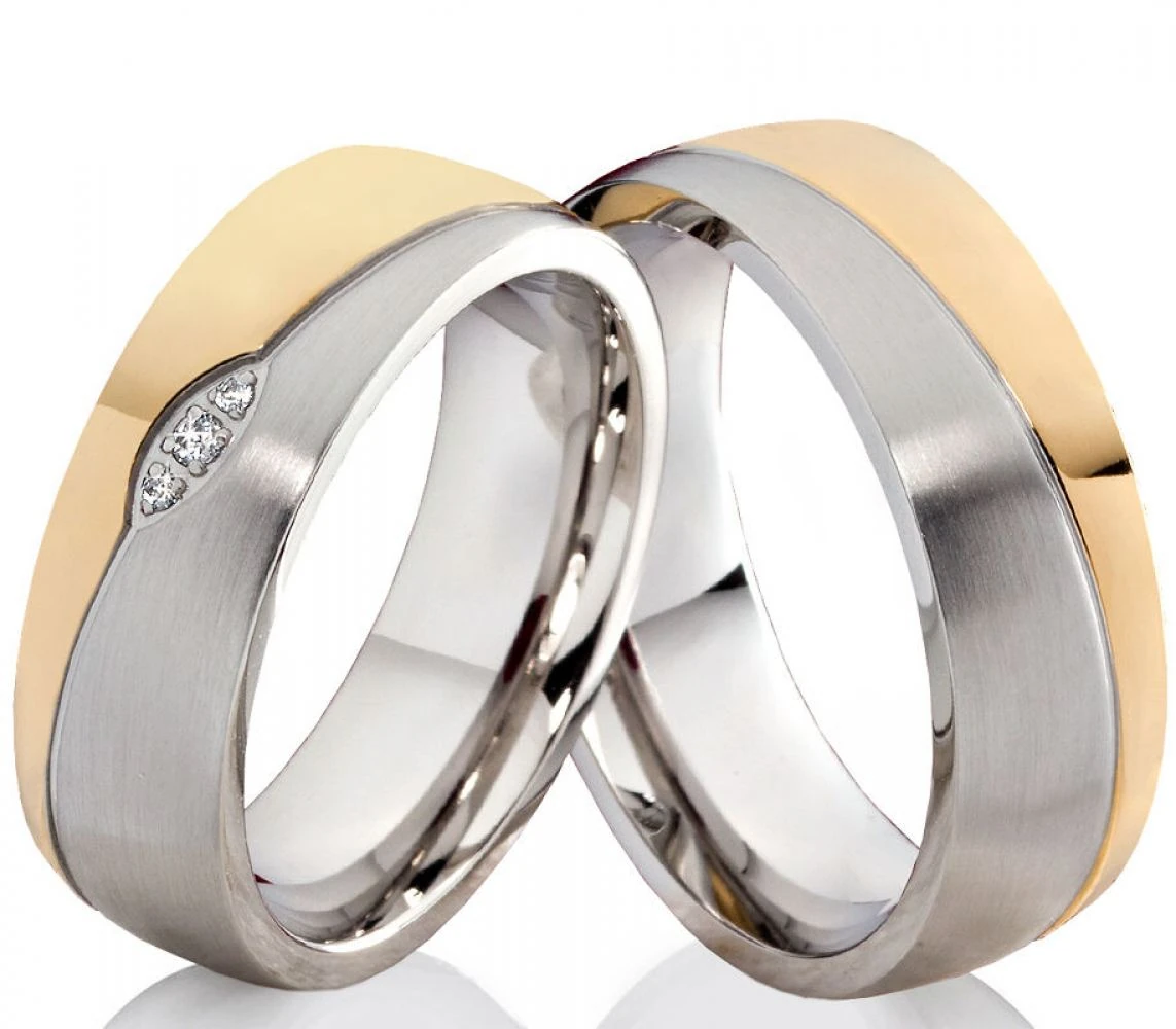 Eheringe Edelstahlringe mit 3 Zirkonia Gravur P300