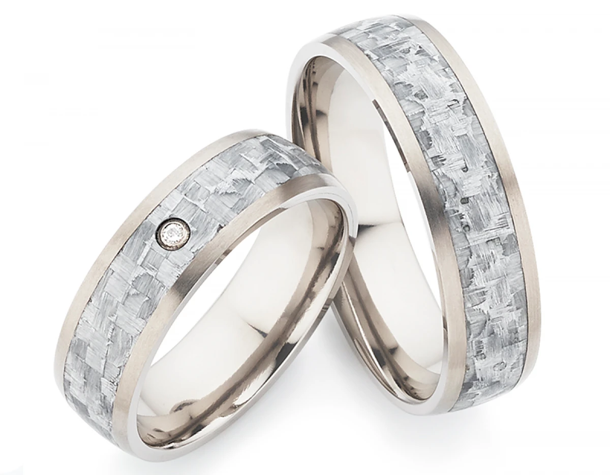 Titan Carbonring AB4108+109 mit W/Si 0,015 CT Diamant Titan Carbonring AB4108+109 mit W/Si 0,015 CT Diamant