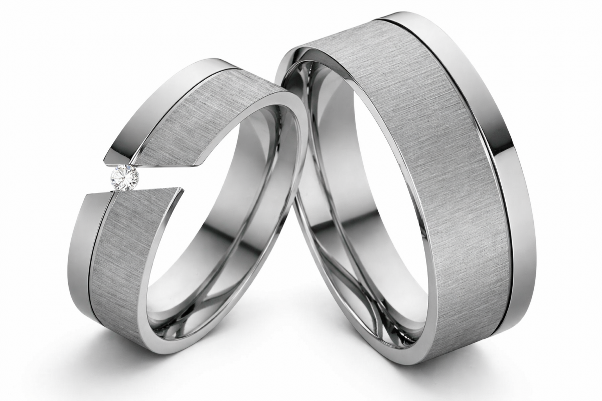 Titanringe T008 mit Zirkonia