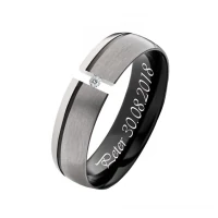 Mobile Preview: 6mm breite Titanring LUC7 mit Stein und Gravur