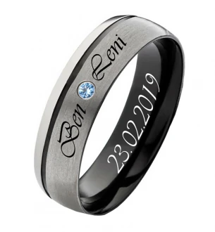 Mobile Preview: Initialen in Titanring T201 Topas Blau mit Gravur