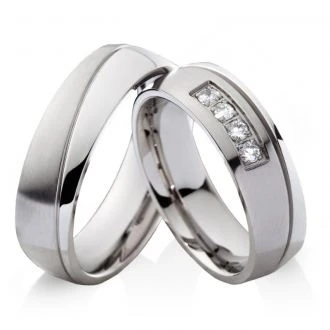 Edelstahlringe E142 mit Zirkonias oder Diamant und Gravur