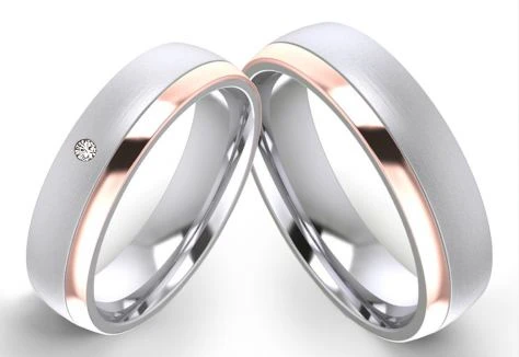 Edelstahlringe E154 mit Zirkonia oder Diamant und Gravur