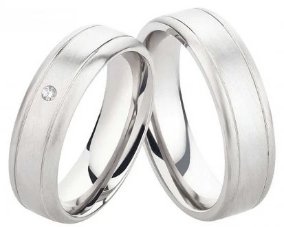 Edelstahlringe E322 mit Zirkonia oder Diamant und Gravur