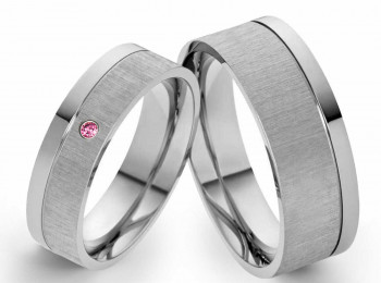 Edelstahlringe H008 mit Zirkonia Rot und Gravur