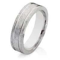 Mobile Preview: Ring aus massivem Silber SP98 mit Innengravur, zeitloses Design.