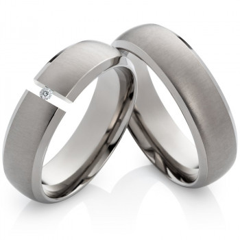 Titanringe LUc56 mit Stein