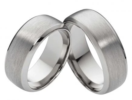 Titanringe T038 ohne Stein mit Gravur