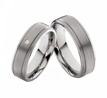 Partnerringe Titanringe MOR55 mit Zirkonia oder Diamant