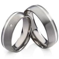 Titanringe T001 mit Zirkonia oder Diamant Silbereinlage