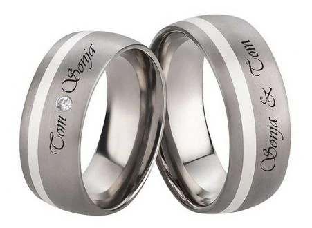 Titanringe mit Silber T012 mit Zirkonia-Diamant und Außengravur