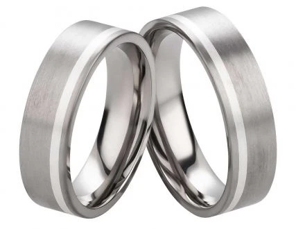 Trauringe aus Titanringe mit Silber T014 ohne Stein mit Gravur