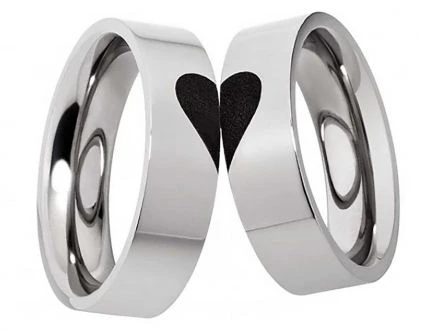 Titanringe T023 mit Herz ohne Stein Gravur