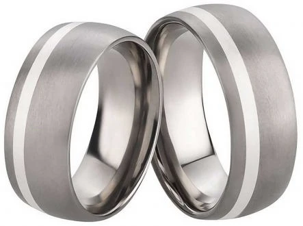 Trauringe aus Titanringe mit Silber T071 mit Gravur