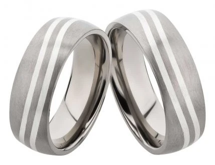 Trauringe aus Titanringe mit Silber T099 ohne Stein mit Gravur